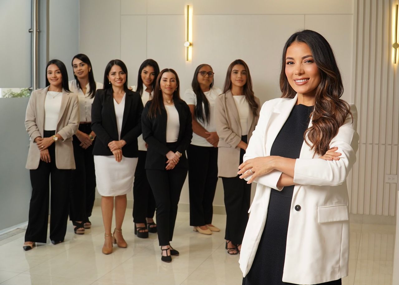 Equipo de Regenera Skin Center